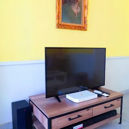 Nestor&jeeves - Debussy Terrasse - - By Shopping Area *